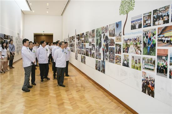 신도리코, "창립 55주년 기념식…사진전 개최"