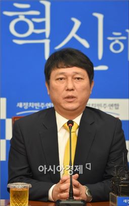 최재성 "김한길, 총선 불출마해야…복당도 어울리지 않아"