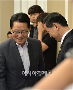 박지원 "호남 분열하면 총·대선 패배…文, 결단해달라"