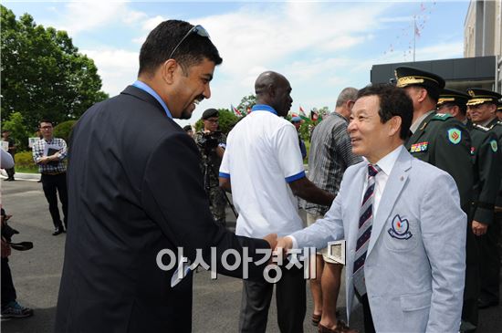 [광주U대회]윤장현 광주시장, 해외 파병국가 선수단 초청행사 참석