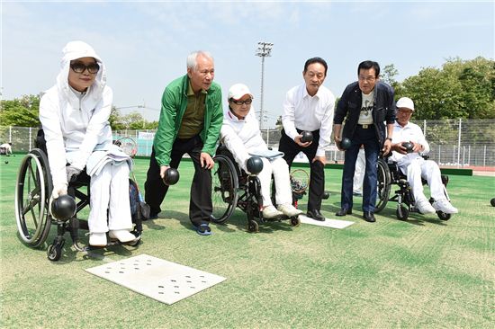 론볼 경기장 