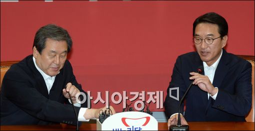 [포토]현기환 정무수석, 김무성 대표 예방