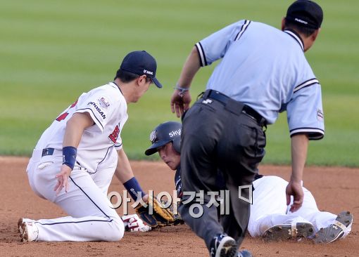 [포토]김사연, '2루 훔쳤어요'