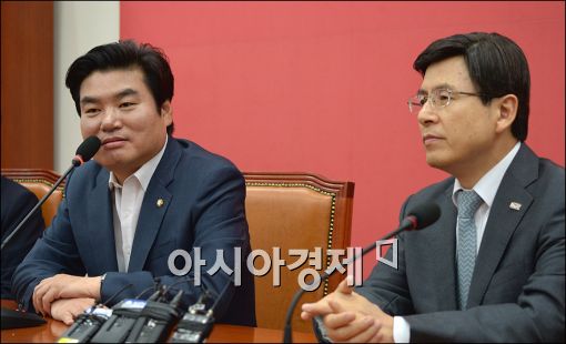 [포토]황교안 총리 만나는 원유철 원내대표