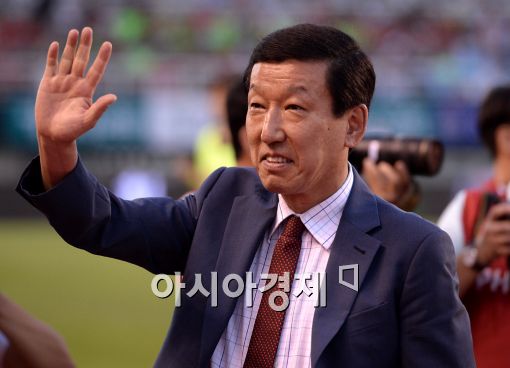 [허진석의 축구와 사람 ⑫]'시한부 감독' 최강희