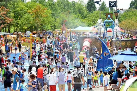 ‘광주시민의 숲 물놀이장’개장