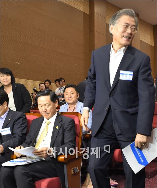 [포토]중앙위원회 참석한 문재인·김상곤