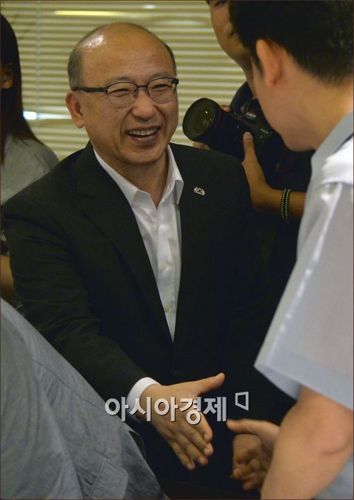 [포토]중앙생활위원회 참석하는 문형표 장관