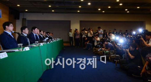 [포토]일자리 20만+, 근복적 문제 해결할까 