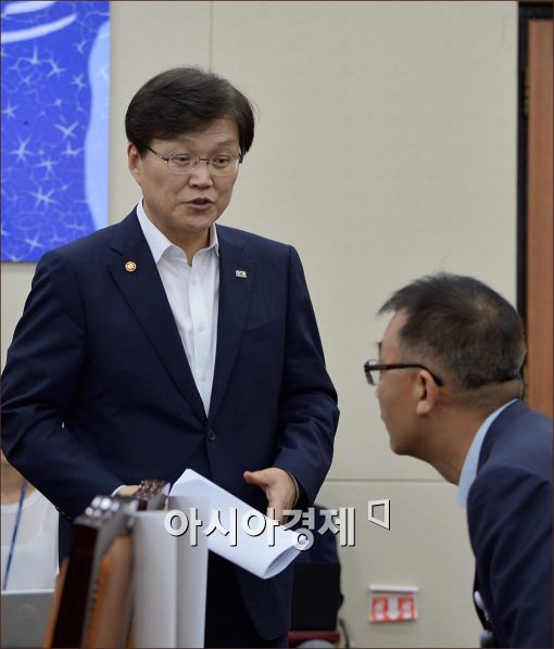 [포토]미방위 전체회의 출석한 최양희 장관