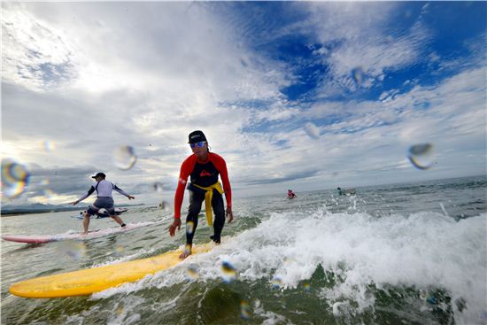 [여행만리]낯선 설레임…그 첫 물살을 가르다