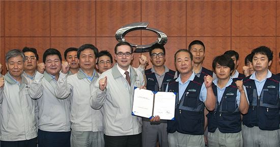 완성차 3사 임금협상 마무리…갈길 먼 현대·기아차 