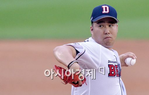 [포토]유희관, '시즌 13승을 향해'