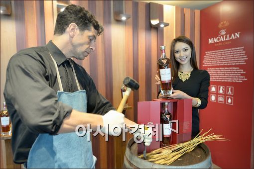 [포토]오크통 장인의 위스키 '맥캘란 레어 캐스크' 출시