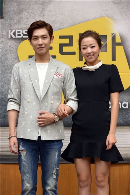 '귀신은 뭐하나', 깜짝 놀란 이준과 조수향 '케미'…"몰입도 100%"