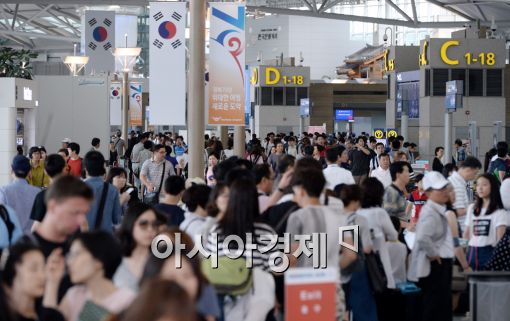박완수 호 인천공항, 세계 각국서 상복(福) 