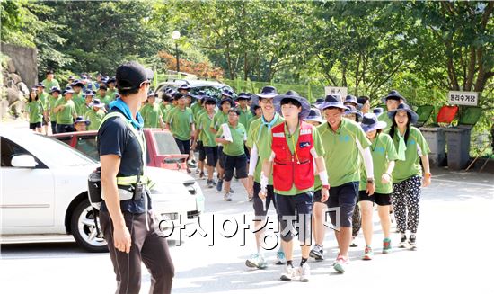 국민생활체육전국걷기연합회는 지리산둘레길 걷기국토순례를 개최했다.