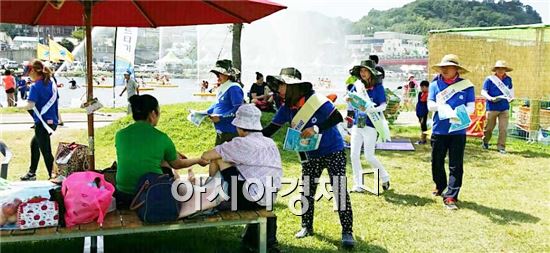 [포토]장흥군, 폭염과 물놀이 안전사고 예방 캠페인 실시  