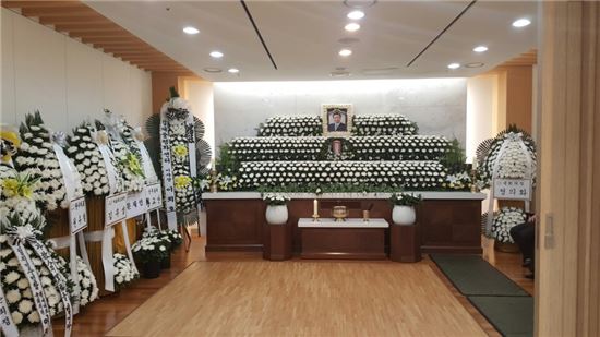 서울 강남성모병원에 마련된 고(故) 박상천 전 민주당 대표의 빈소