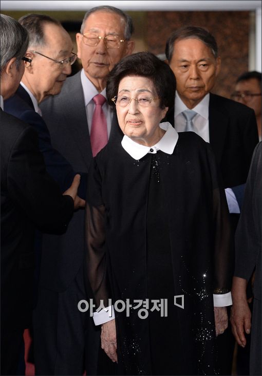 [포토]방북길 오르는 이희호 여사