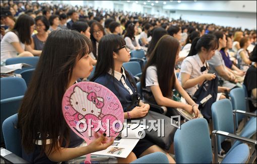 [포토]폭염도 못 당하는 대학입시열기