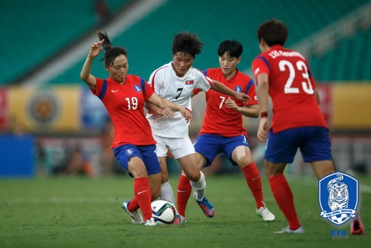 여자축구, 북한에 져 동아시안컵 준우승(종합)