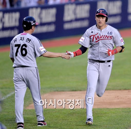 [포토]양석환, '동점 홈런으로 되갚았어요!'