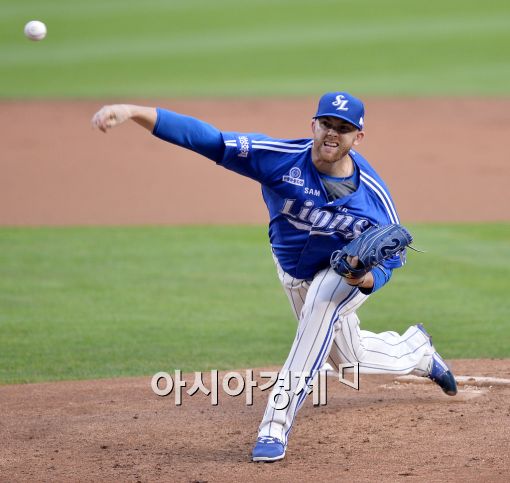 [포토]삼성 선발 클로이드의 역투