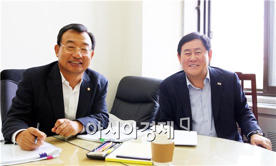 이정현 의원, 최경환 장관 만나 순천만국가정원 운영·관리 예산 국비 지원 요청