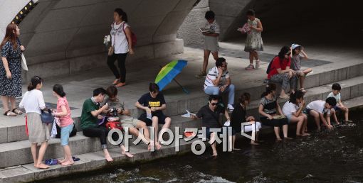 청계천 복원 10년…서울 도심 속 '오아시스' 되다