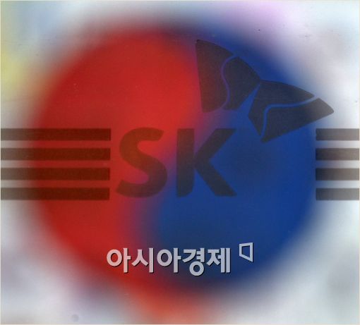 SK그룹, 포털(SK컴즈)서 손 뗐다…지주회사 이슈 해소(종합)