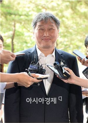 [포토]기분좋은 광복절 특사, 최태원 회장