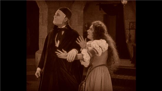 무성영화 '오페라의 유령'(1925)의 한 장면