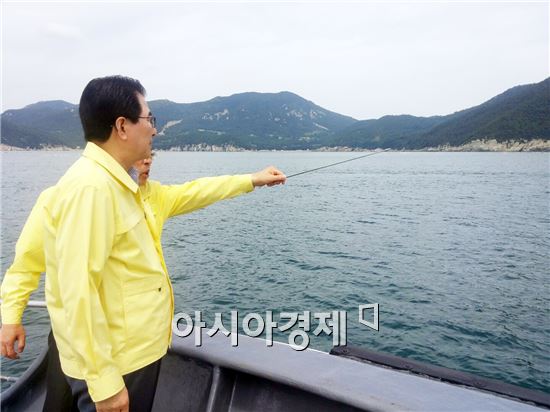 완도군, ‘적조는 있었도 피해는 없다’ 사전방제 총력