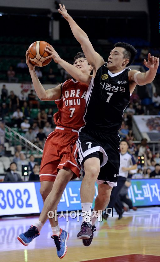 [포토]이동엽, '과감한 레이업슛'