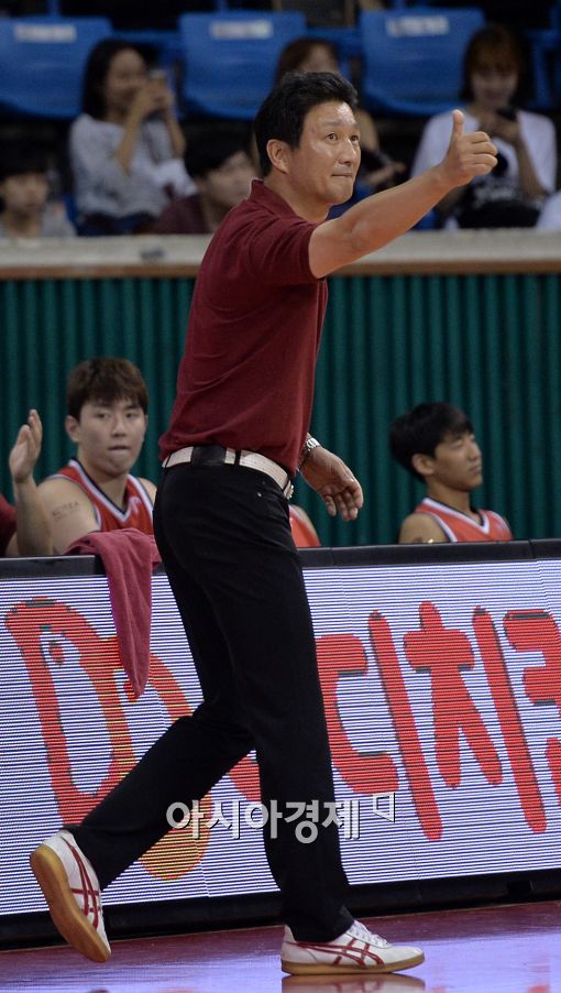 [포토]이민형 감독, '너희들이 최고다!'