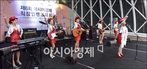 [포토] "우리가 아줌마 밴드 '맘마미아'"