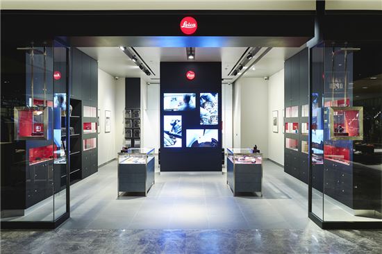라이카 카메라, 현대百 판교점에 직영 2호점 오픈