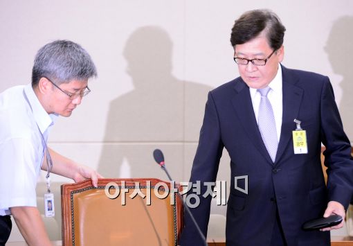 [포토]입장하는 정진엽 보건복지부 장관 후보자