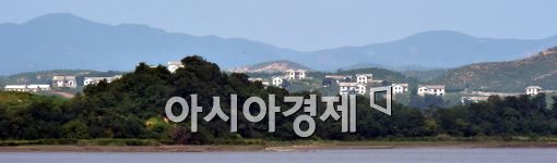 [포토]남북 고위급 회담 사흘째....여전히 적막감 맴도는 북한