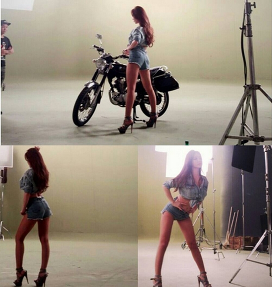 [포토] 강예빈, 핫팬츠+하이힐…'육감 몸매'