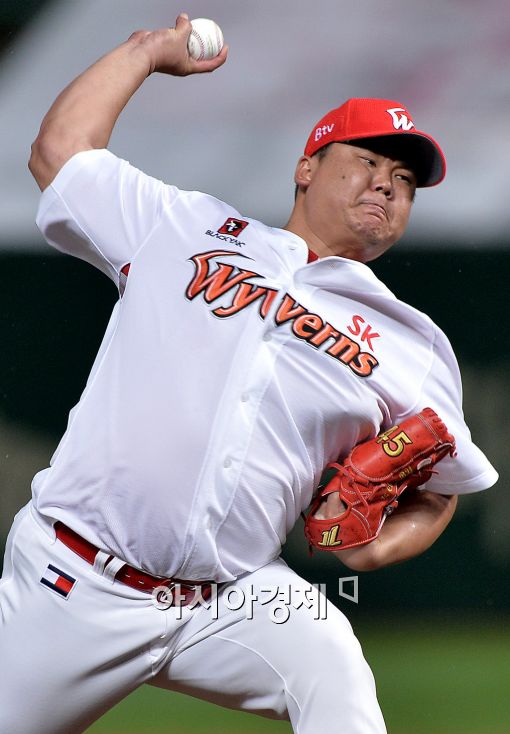 [포토]역투하는 SK 채병용