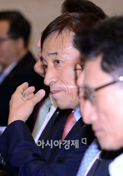 [포토]생각에 잠긴 이주열 한국은행 총재