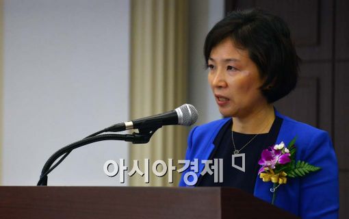 [포토]심사평 발표하는 천현숙 국토연구원 본부장 
