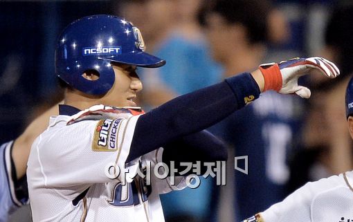 [포토]조영훈, '역전 2타점 세리머니'