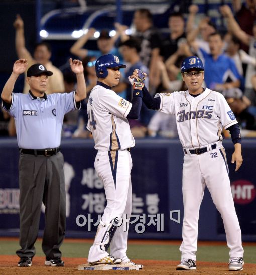 [포토]'역전 2타점' 조영훈, '대타 작전 대성공!'