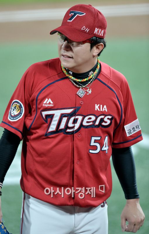 [포토]얼굴 찡그린 KIA 양현종