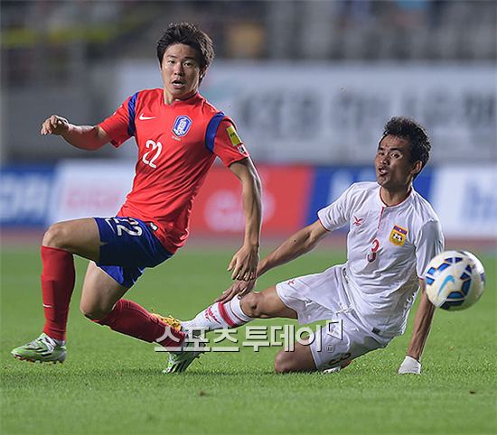 대한민국, 권창훈 쐐기골로 레바논 3대 0 대파