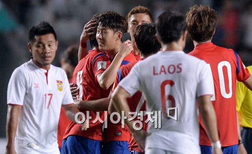 [포토]손흥민, '8-0 대승이야'