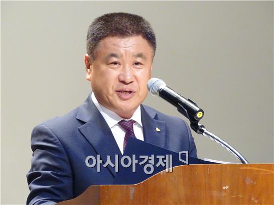 상임대표로 선정된 최광일 대명엘리베이터 대표이사